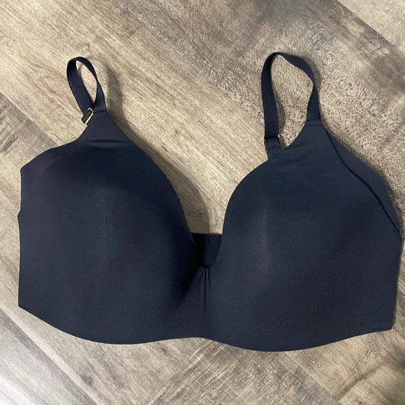 Knix Wing Women contour bra  never worn - Picture 1 of 3